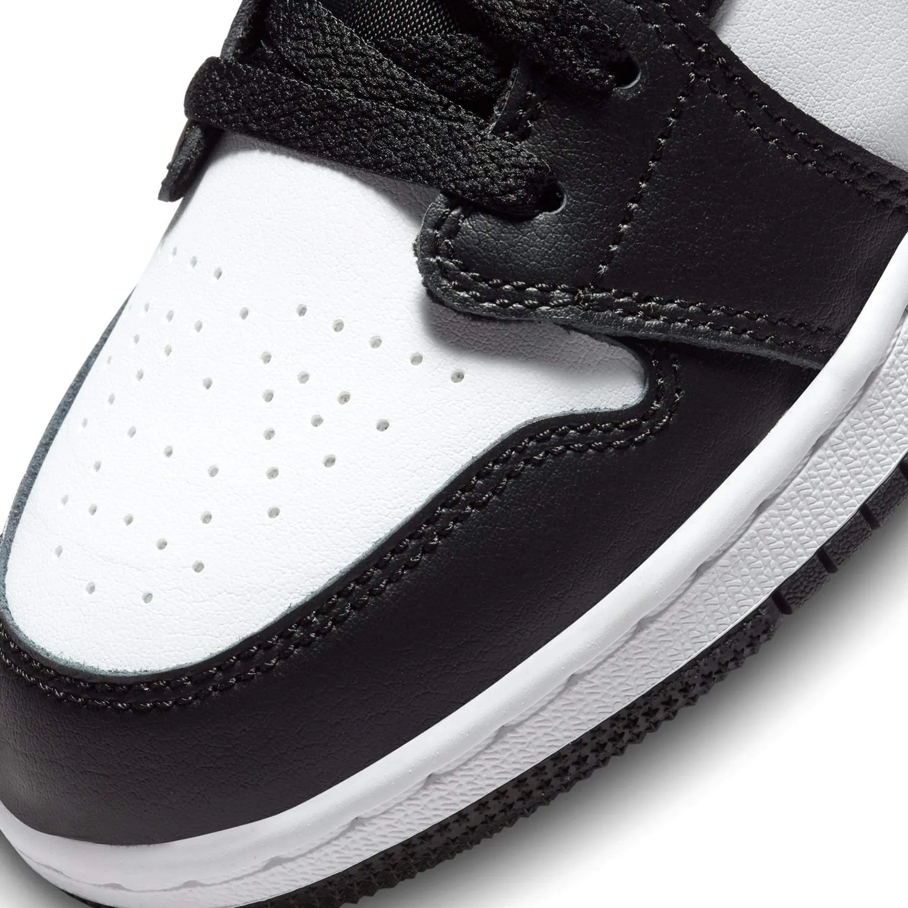 Air Jordan 1 Low GS 'Black Medium Grey'