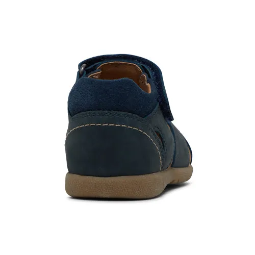 CLARKS SALVATORE E width