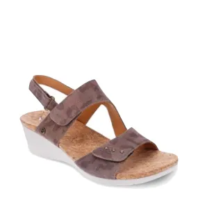 Revere Women's Grenada Wedge Sandal (Cognac Camo)